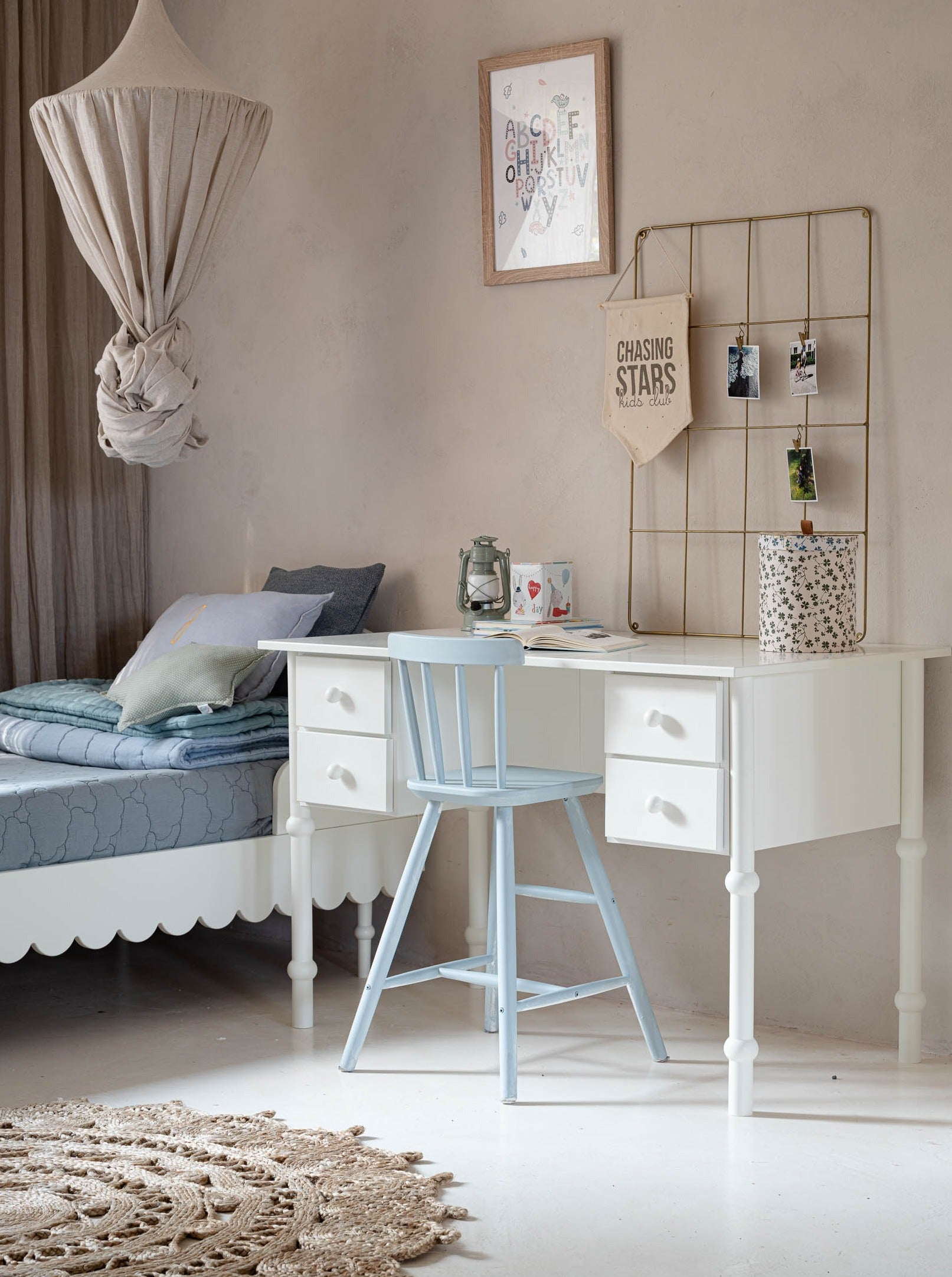 Handmade 'Babushka' White Desk