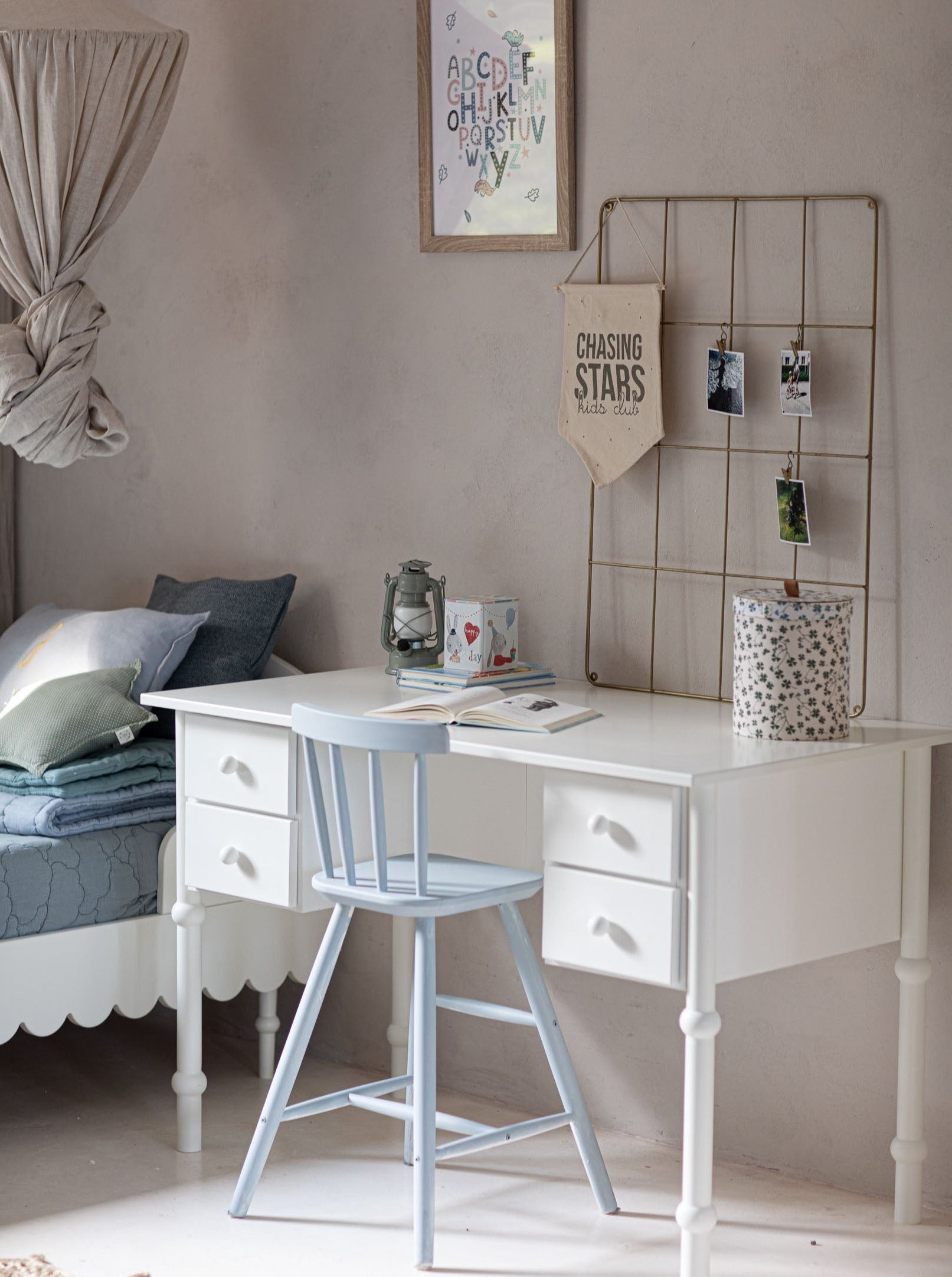 Handmade 'Babushka' White Desk