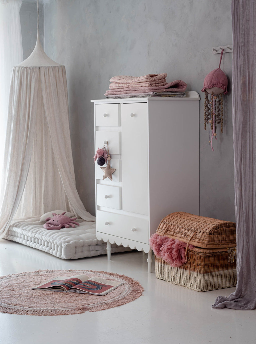 Handmade 'Babushka' White Chest of Drawers