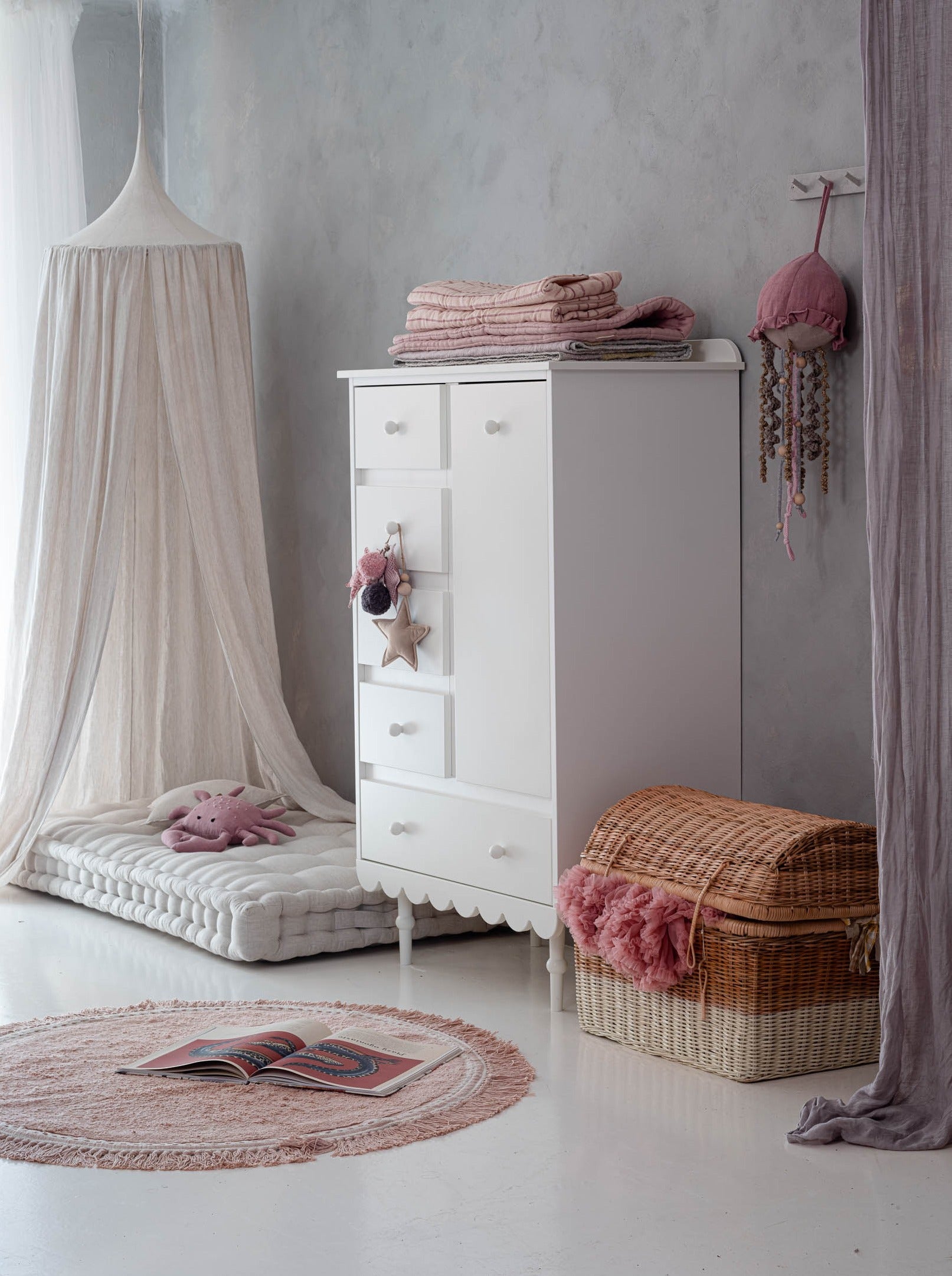 Handmade 'Babushka' White Chest of Drawers