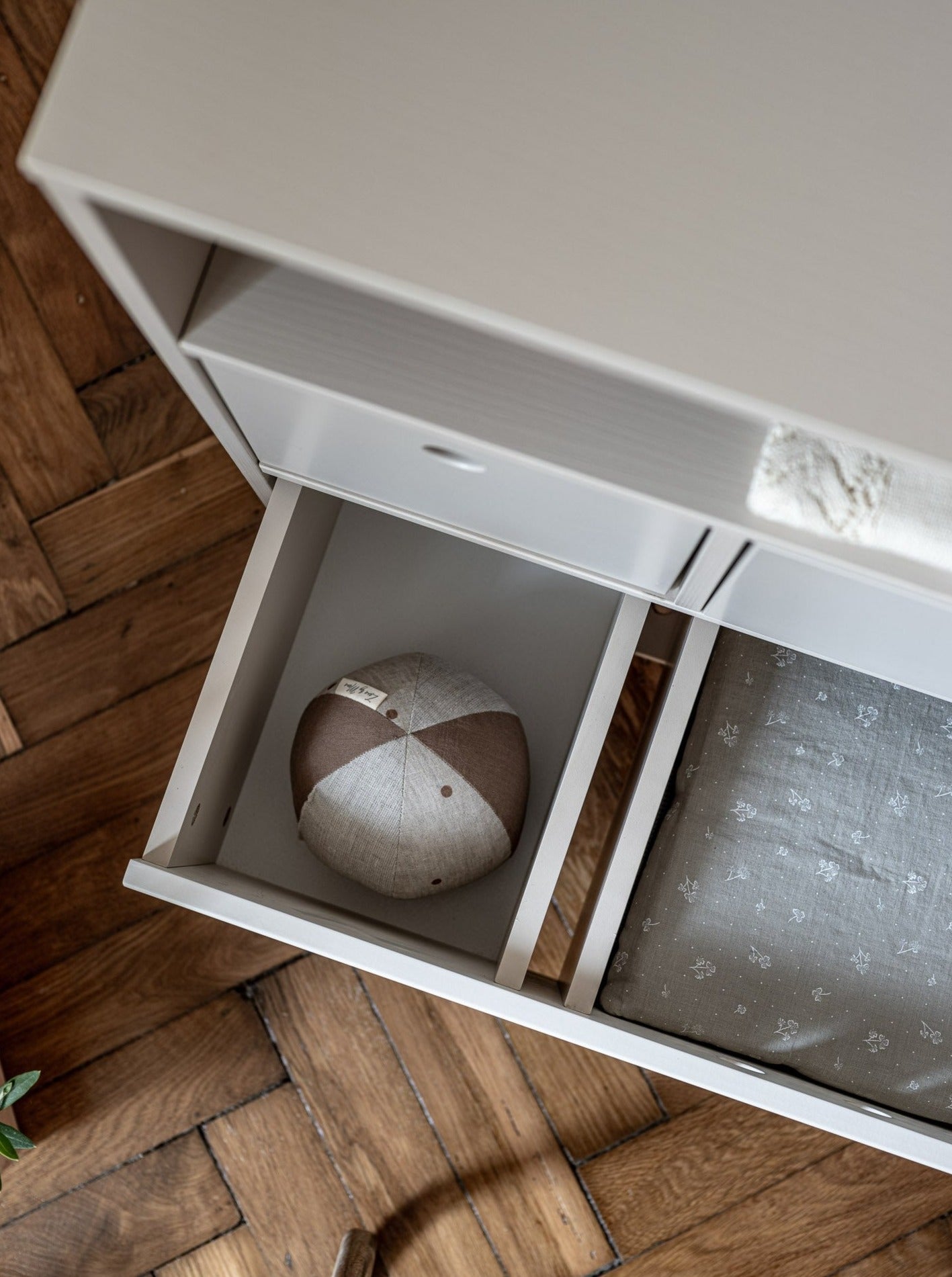 Handmade Birch 'River' Chest of Drawer - Sand