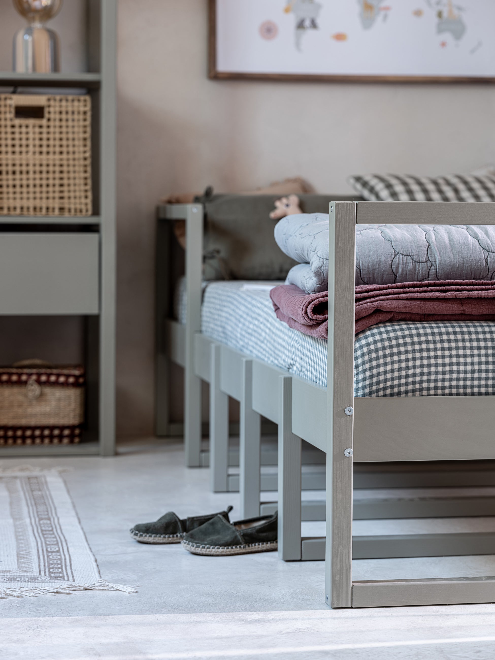 Handmade 'Tweens' Under Drawer for Bed 90 x 200cm (Eucalyptus)