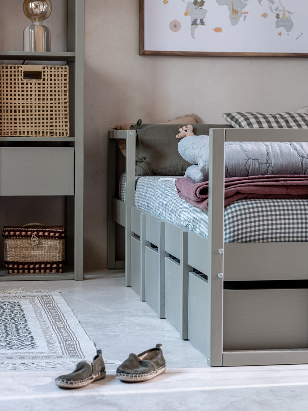 Handmade 'Tweens' Eucalyptus Bed 90 x 200cm