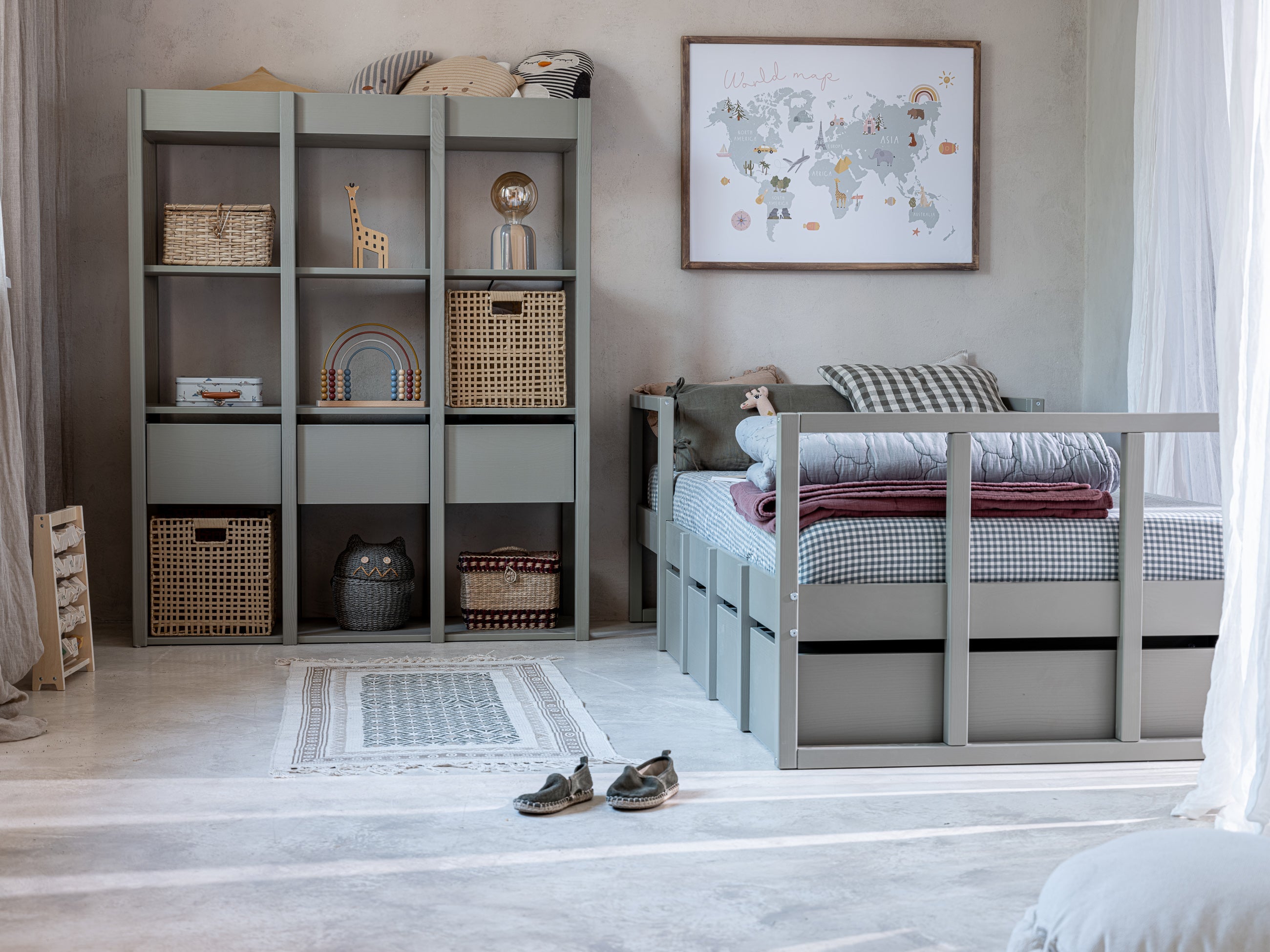 Handmade 'Tweens' Eucalyptus Bed 90 x 200cm