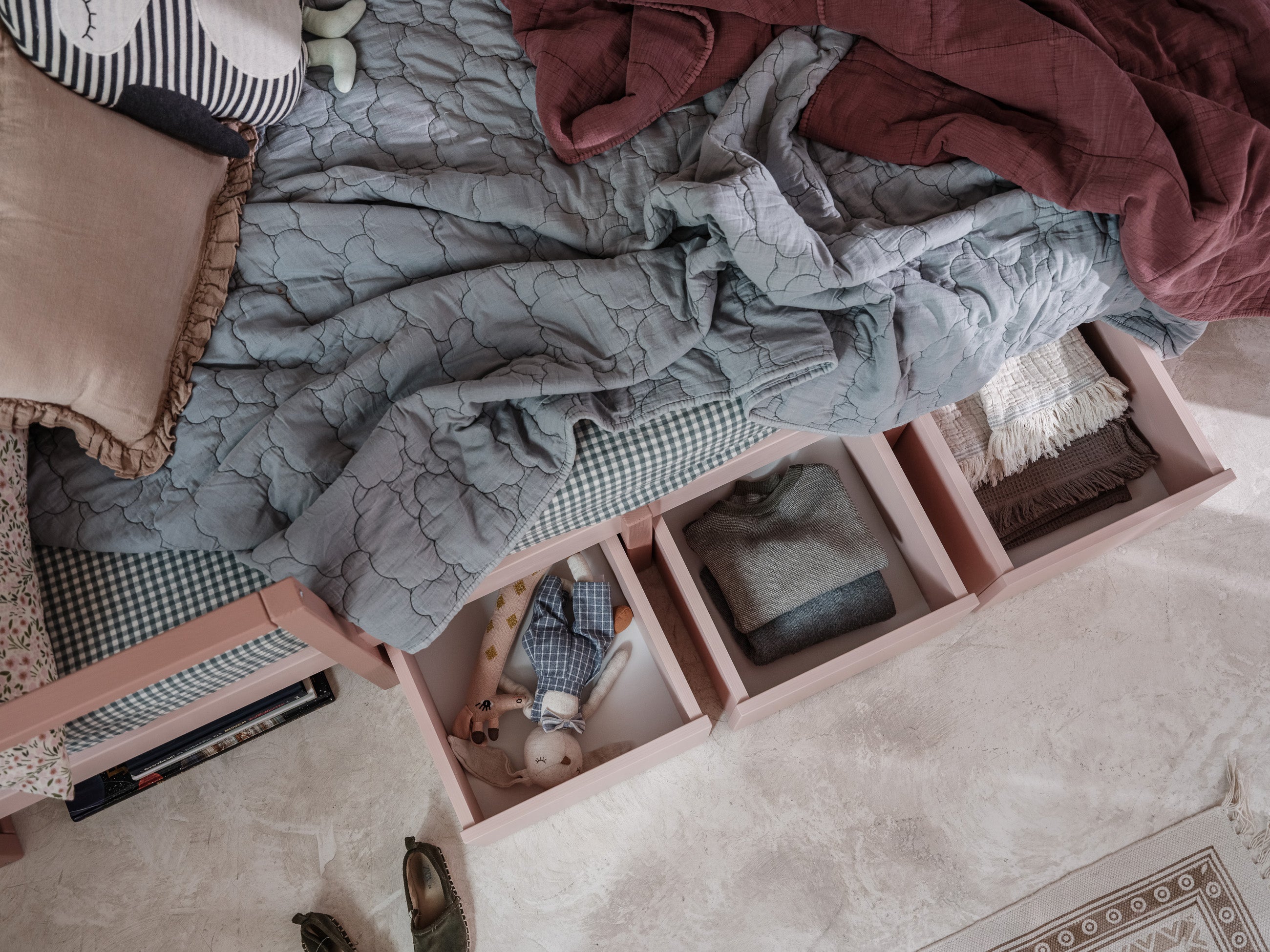 Handmade 'Tweens' Under Drawer for Bed 90 x 200cm (Pink)