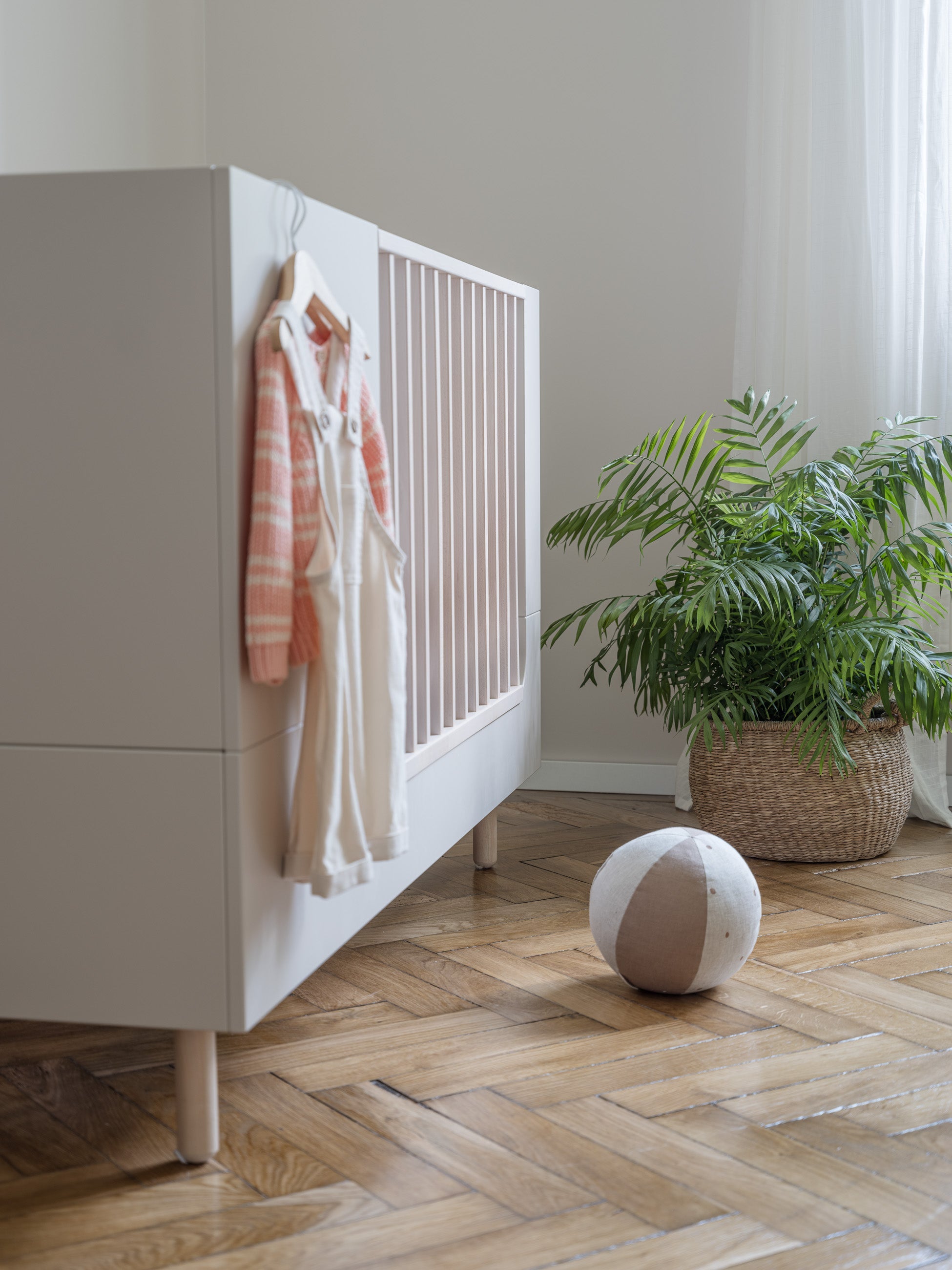 Handmade Birch 'River' Cot Bed 70 x 140cm - Sand