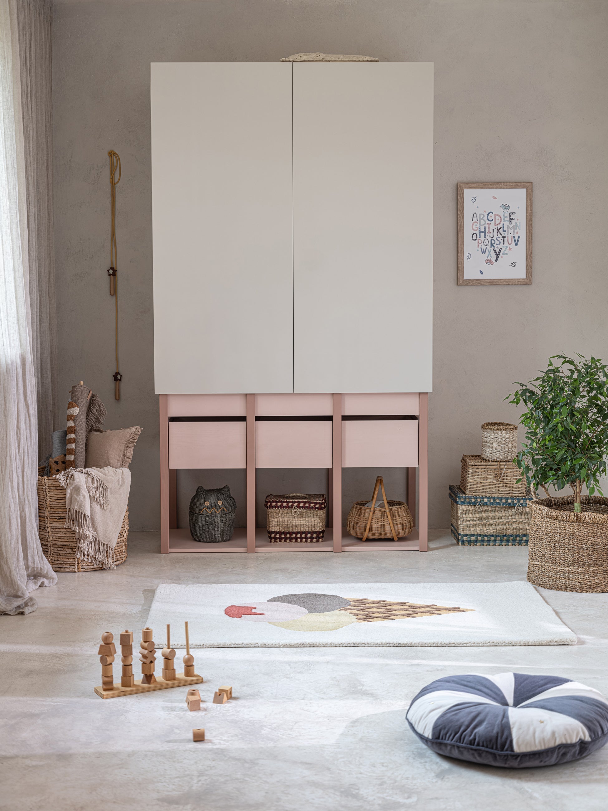 Handmade 'Tweens' Pink Wardrobe